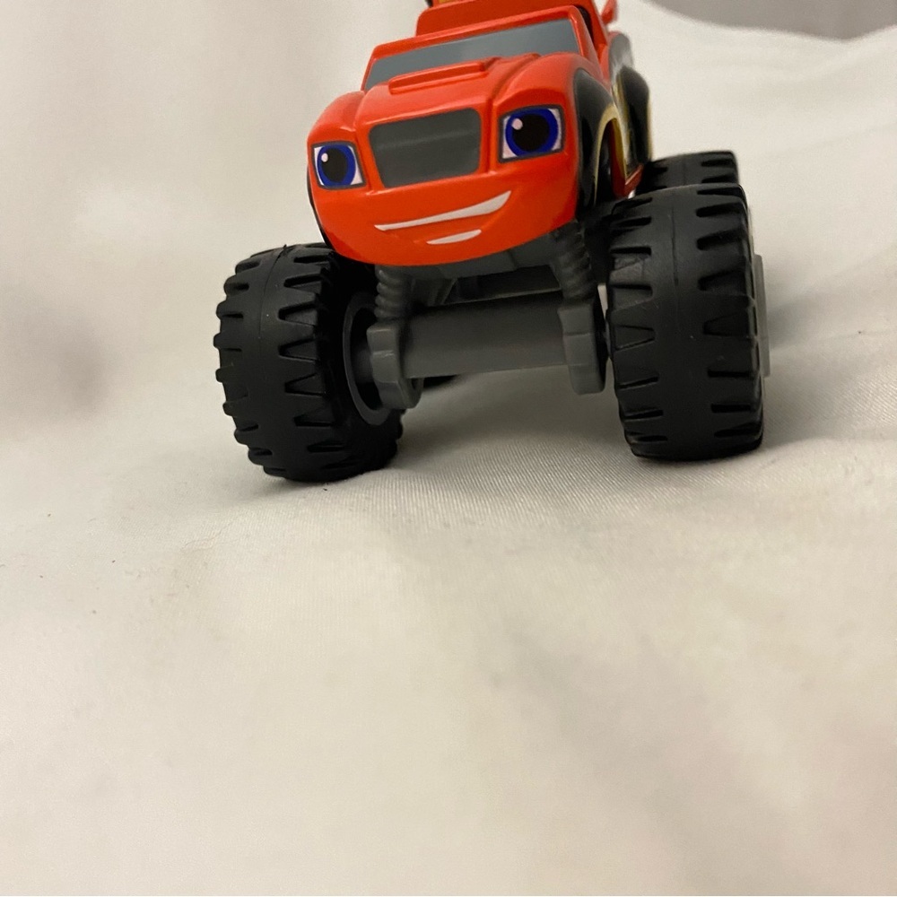 Blaze And The Monster Machines Diecast Ninja Blaze Truck Nickelodeon GFD94 - Picture 8 of 9